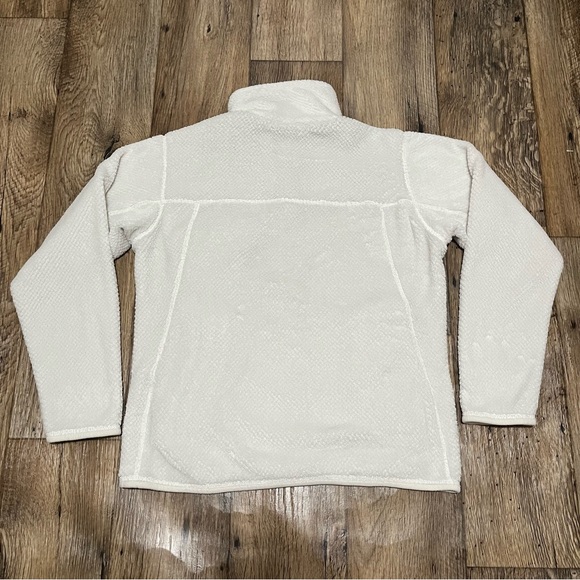 Patagonia Woman’s T Snap Button Fleece Size Medium White Polartec Preowned - Picture 2 of 11